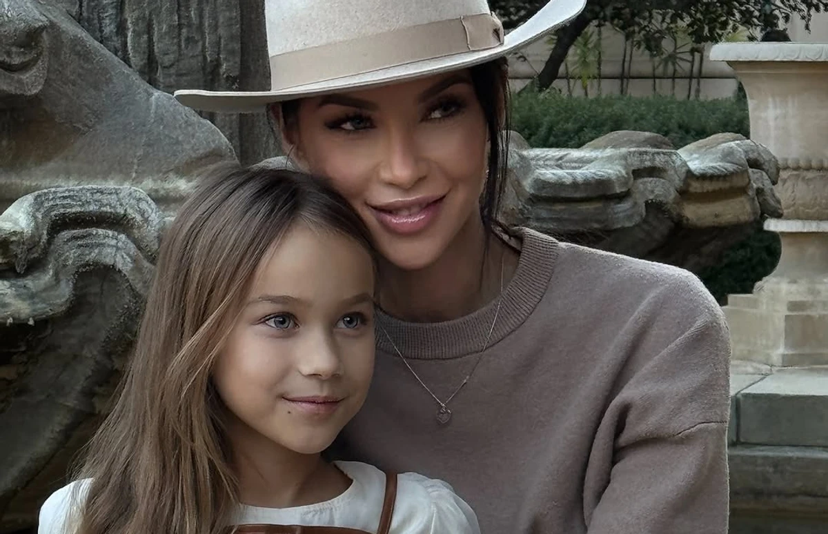 Поліна Логунова зі своєю донечкою Богданою