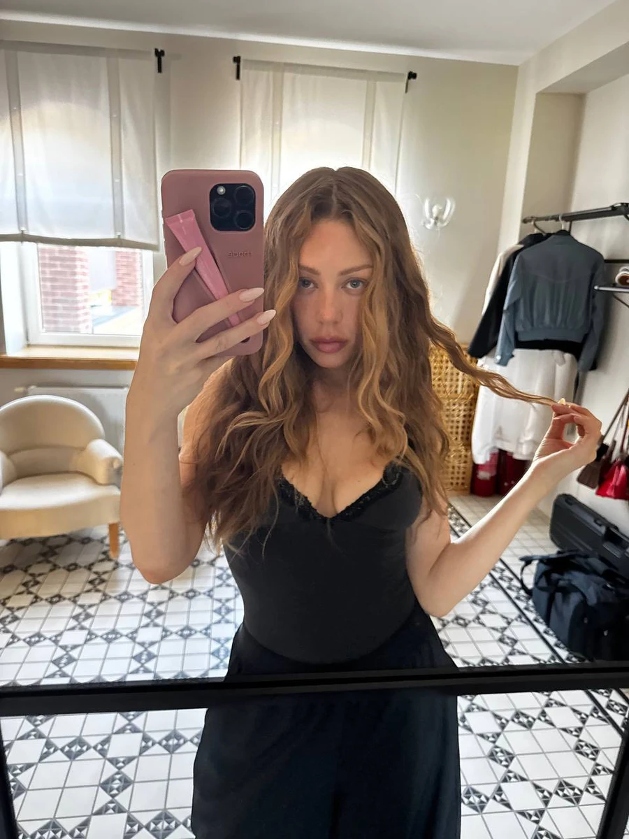 Як вам зірка в такому образі? 