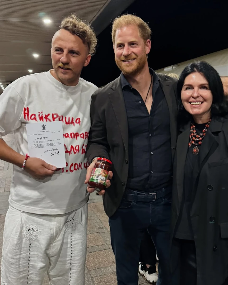 Принц Гаррі з Євгеном Клопотенком на пероні