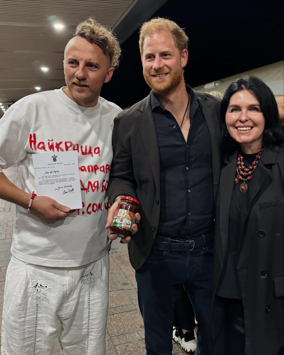 Принц Гаррі з Євгеном Клопотенком на пероні