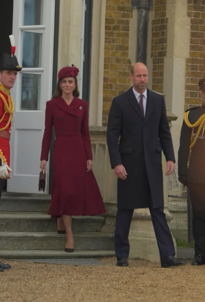 Кейт Міддлтон у бордовому пальті і принц Вільям у чорному привітали Трампа у Британії