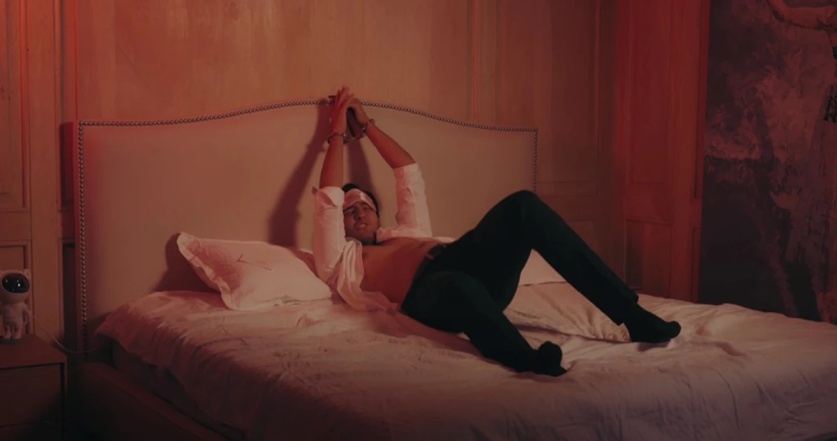 Відеокліп Гросу