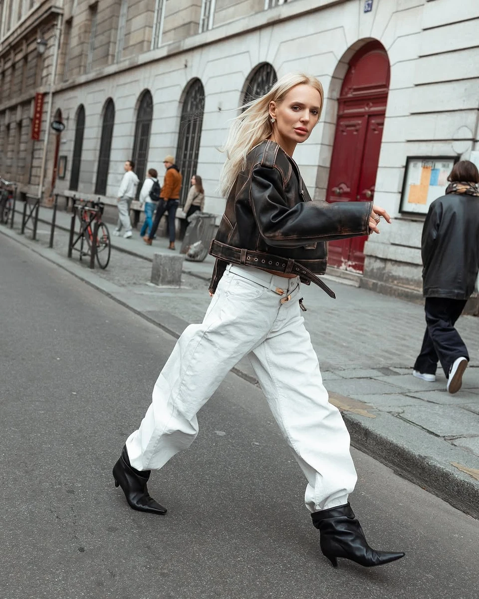 Білі широкі джинси