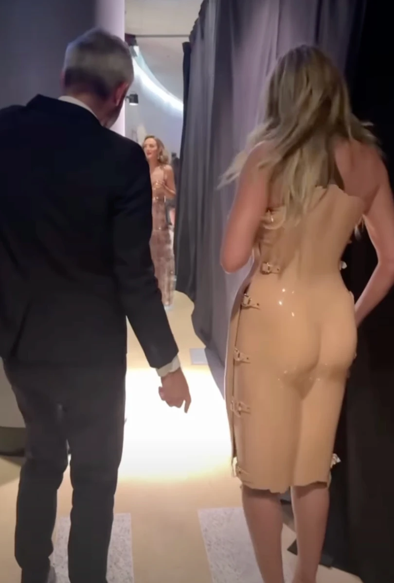 Гайді Клум у латексі показала сідниці на Греммі