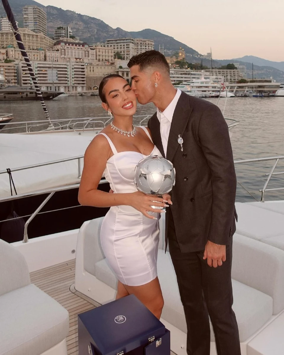 Джорджина з Роналду на яхті