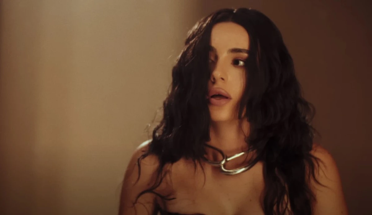 Анна Трінчер