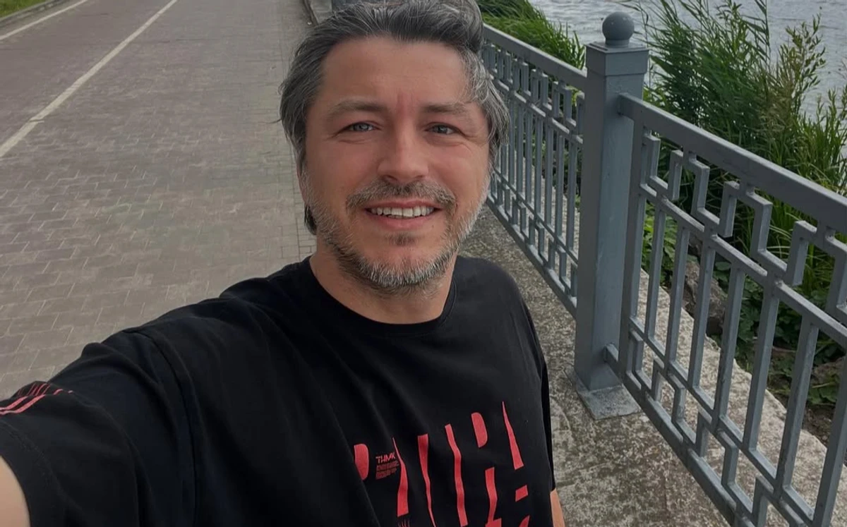 Сергій Притула робить селфі