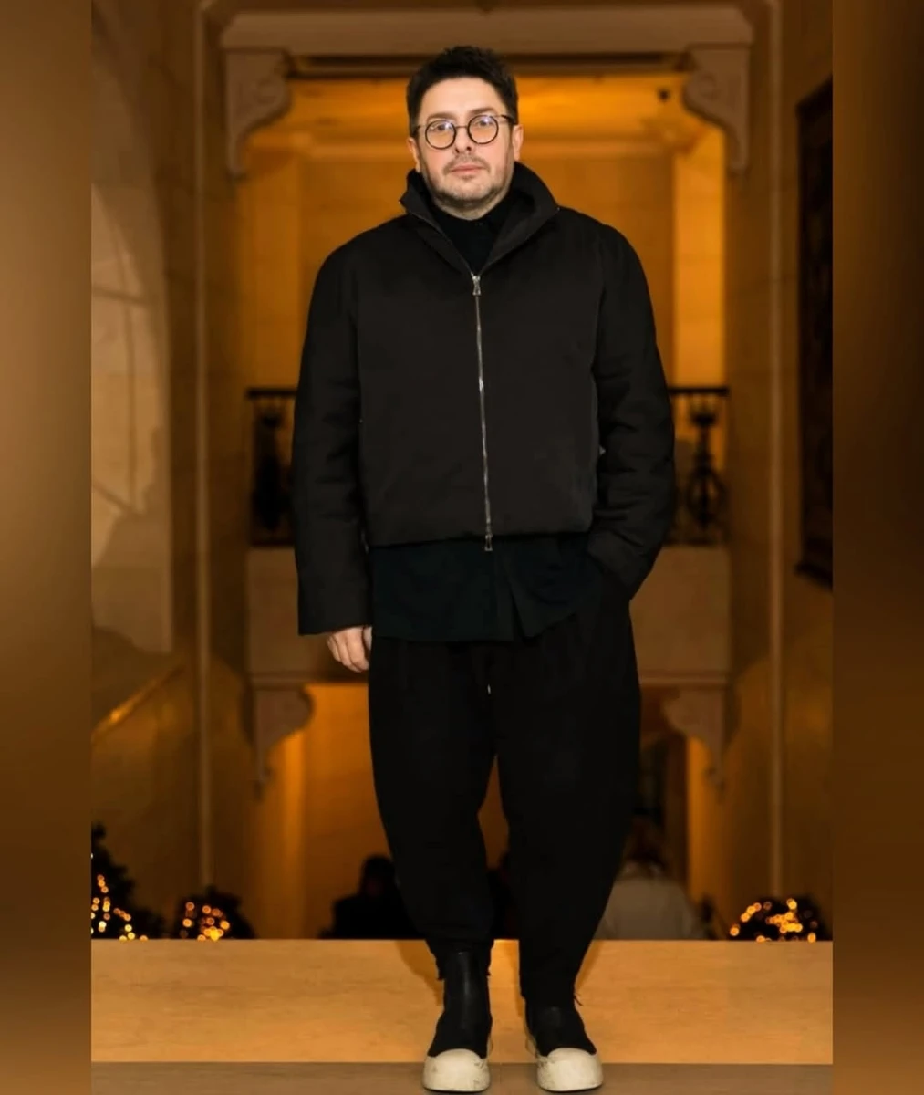 Телеведучий Суханов