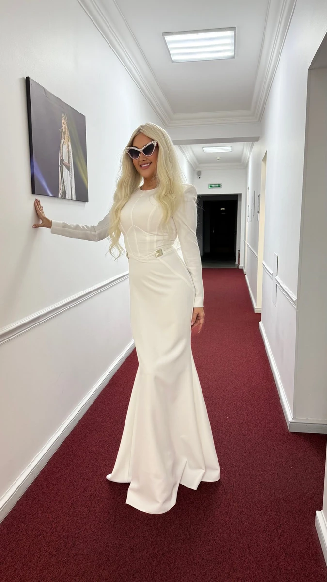 Співачка Катерина Бужинська