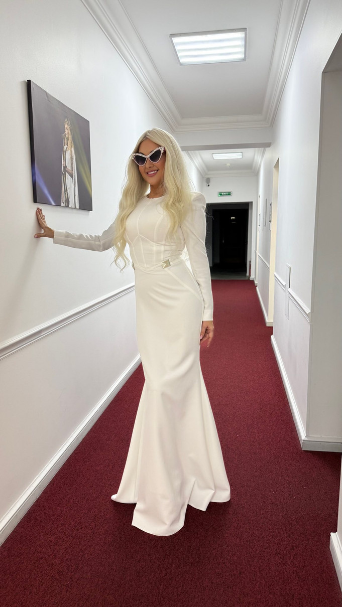 Співачка Катерина Бужинська