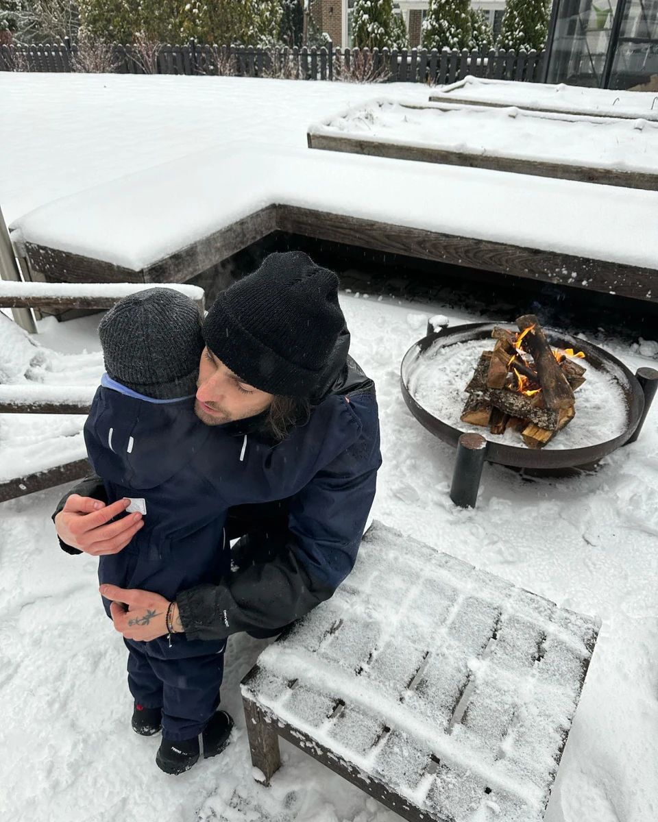 Бойфренд дизайнерки, співак Володимир Дантес живе зі своєю дівиною
