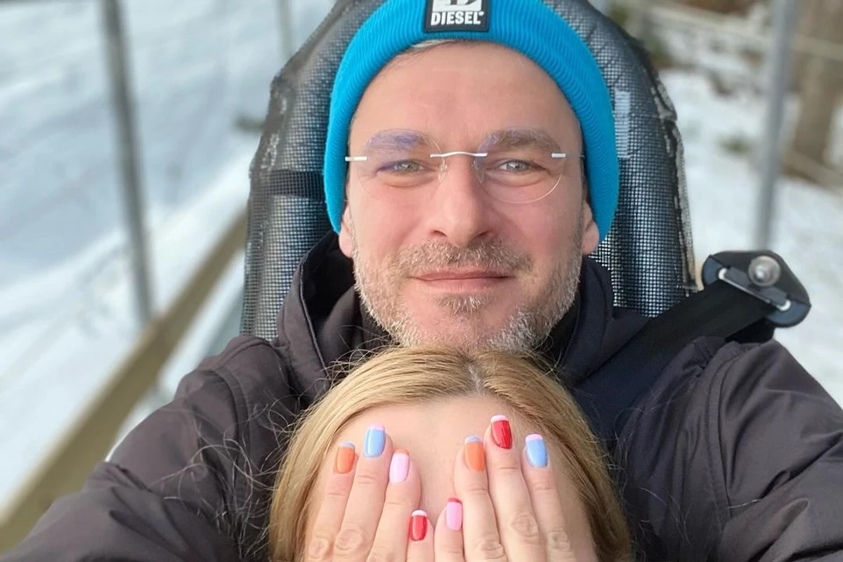 Артисти стали подружжям улітку 2017-го року. Одружив їх не будь-хто, а Олег Винник