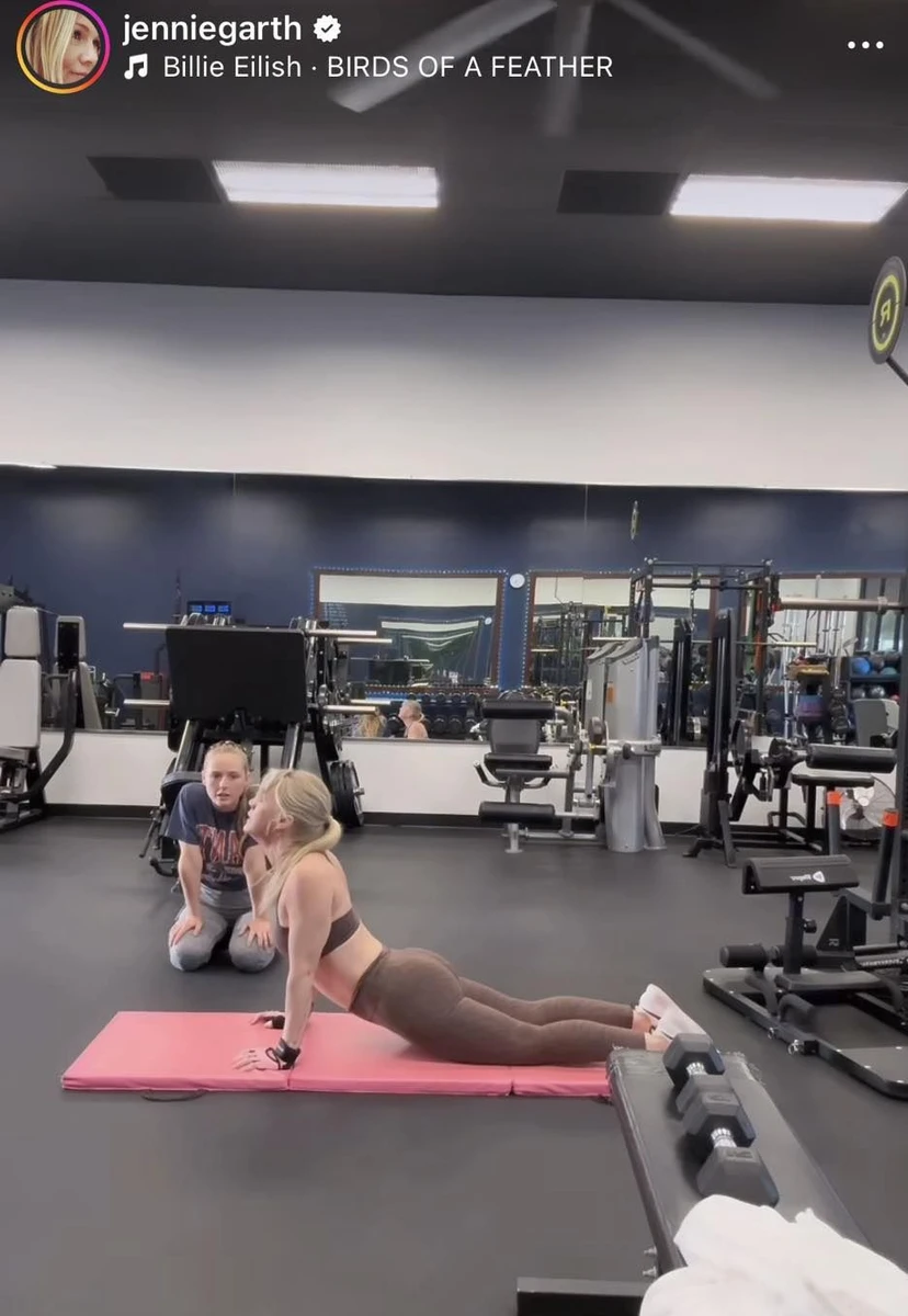 І в кінці треба розтягнути м'язи, без цього ніяк 