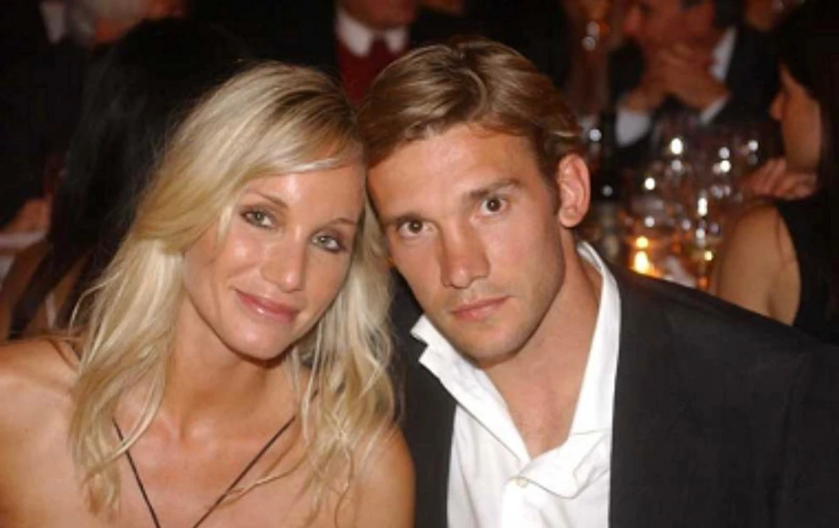 Шевченко з дружиною на спільному фото