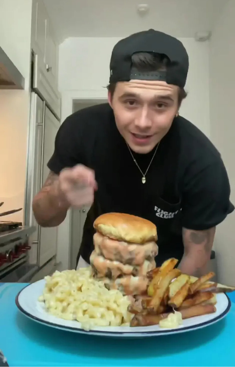 Син Бекхемів відкриває новий бізнес з фінансуванням батька своєї дружини