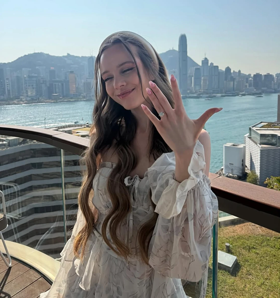 Зірка Школи Ірина Кудашова показала обручку від коханого