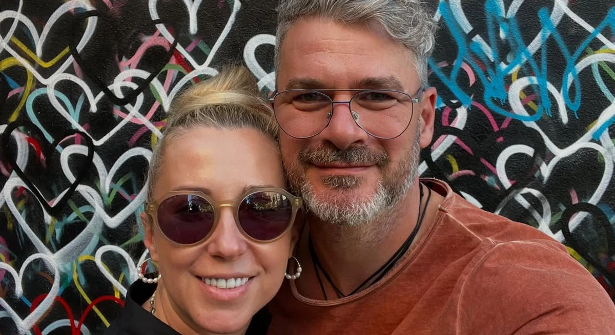 Тоня Матвієнко та Арсен Мірзоян роблять селфі