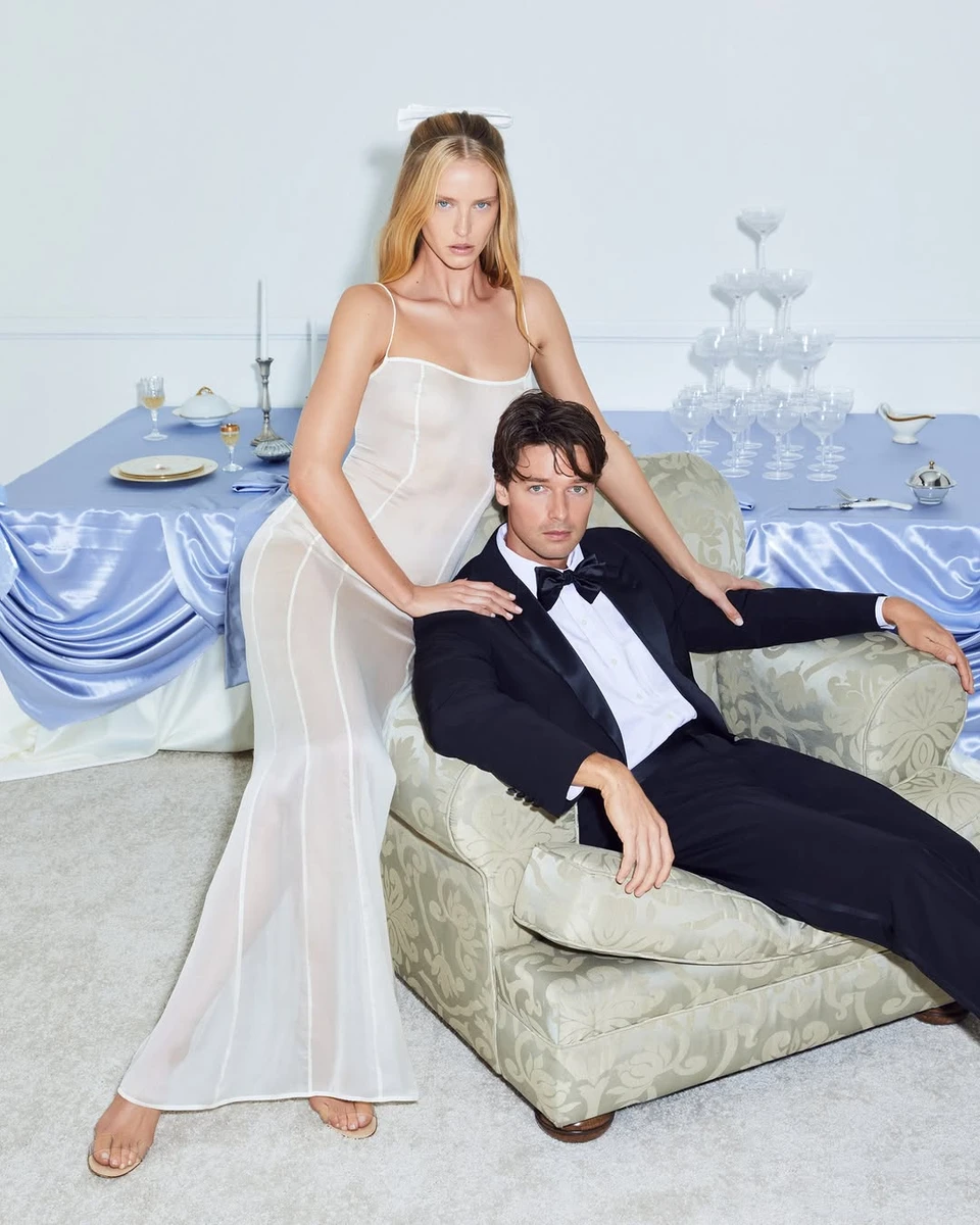 Патрік Шварценеггер попозував з елегантною нареченою