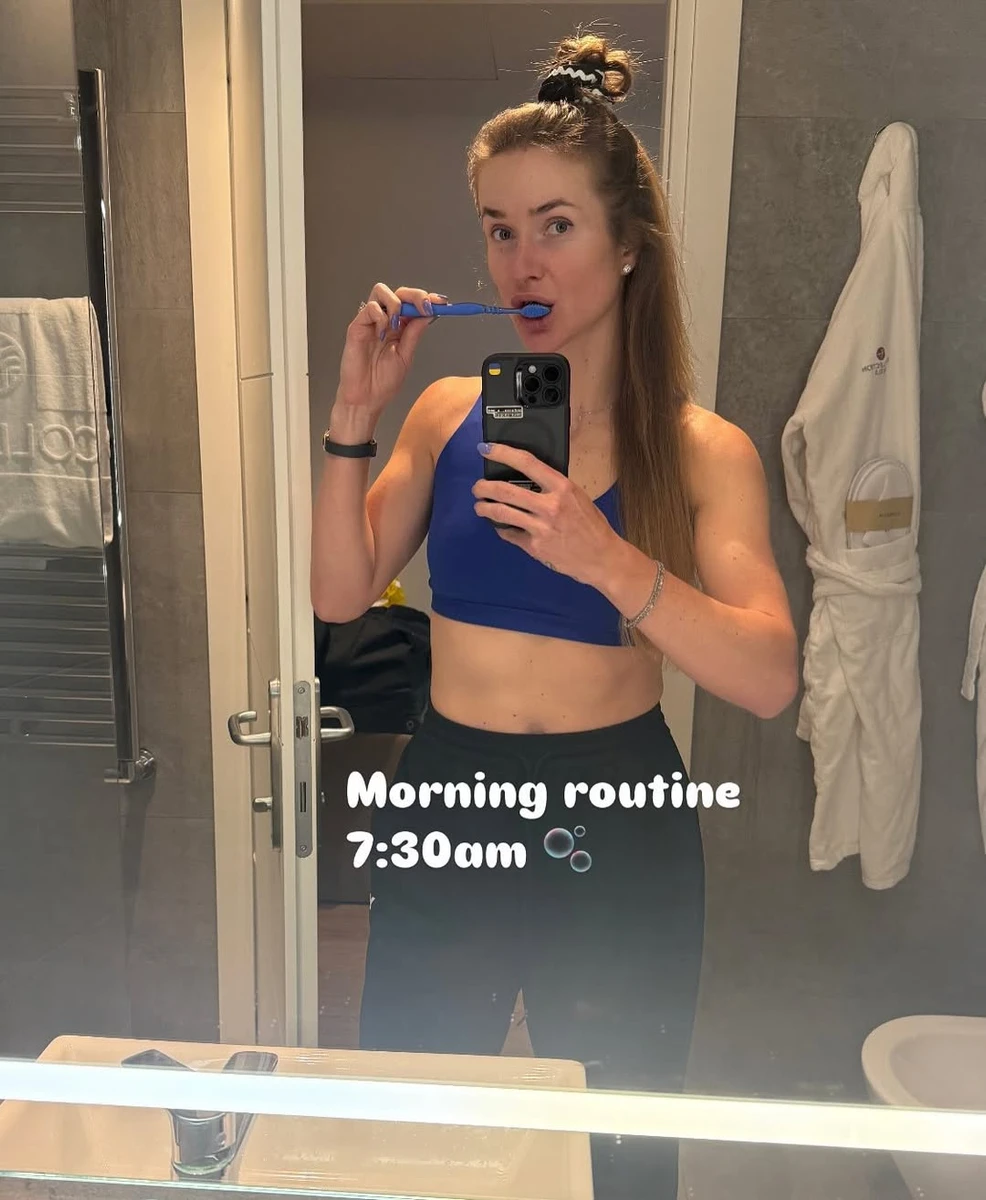 Еліна Світоліна попозувала у лосинах у топі