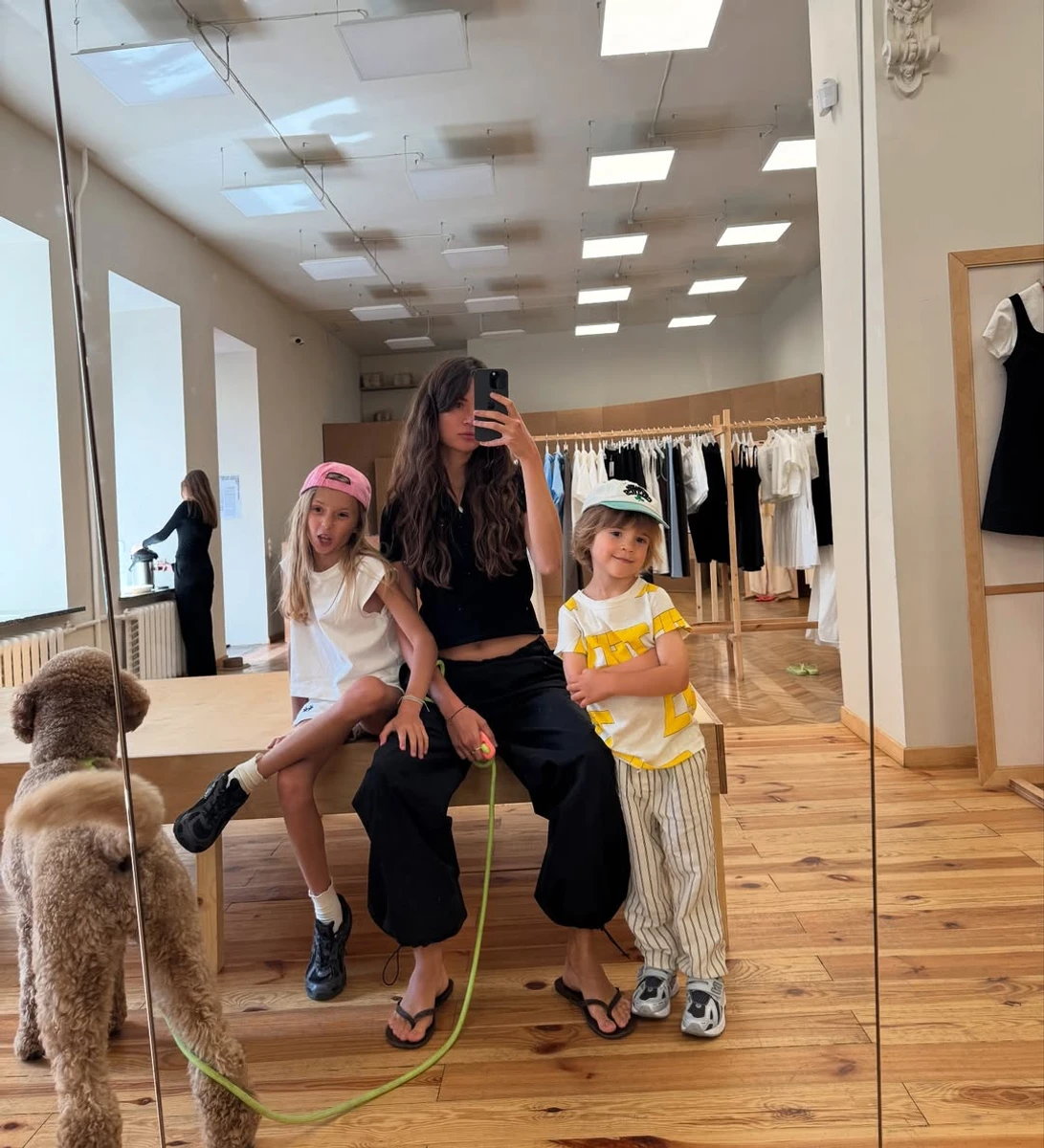 Даша Кацуріна показала, як привела дітей у свій офіс