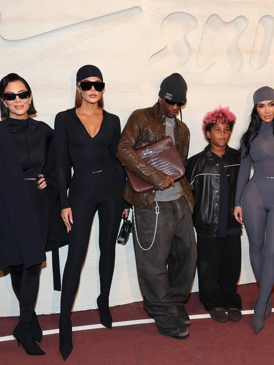 Кім Кардашян з мамою, сестрою і колишнім Кайлі Дженнер показалися на заході