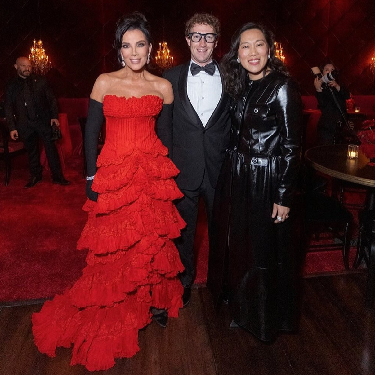 Марк Цукерберг і його дружина попозували з Кріс Дженнер на її 70-річчі