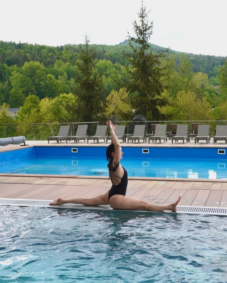 Інна Мірошниченко в купальнику