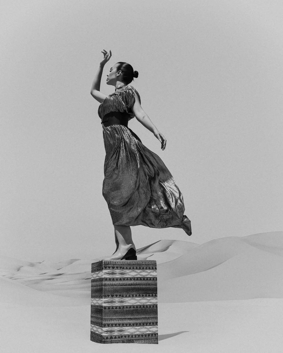 Зйомка відбулася у пустелі 