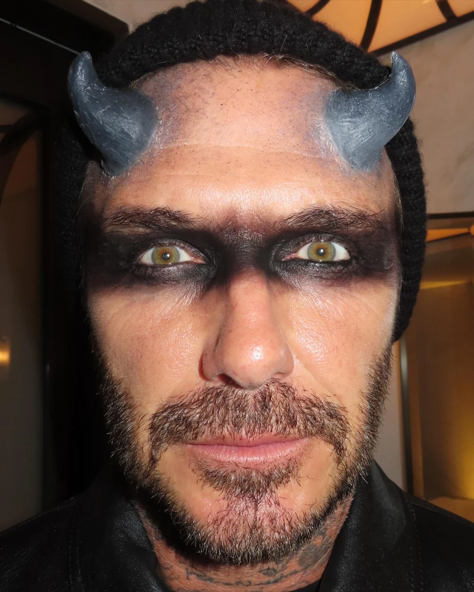 До рогів додався ще й ефектний мейк очей