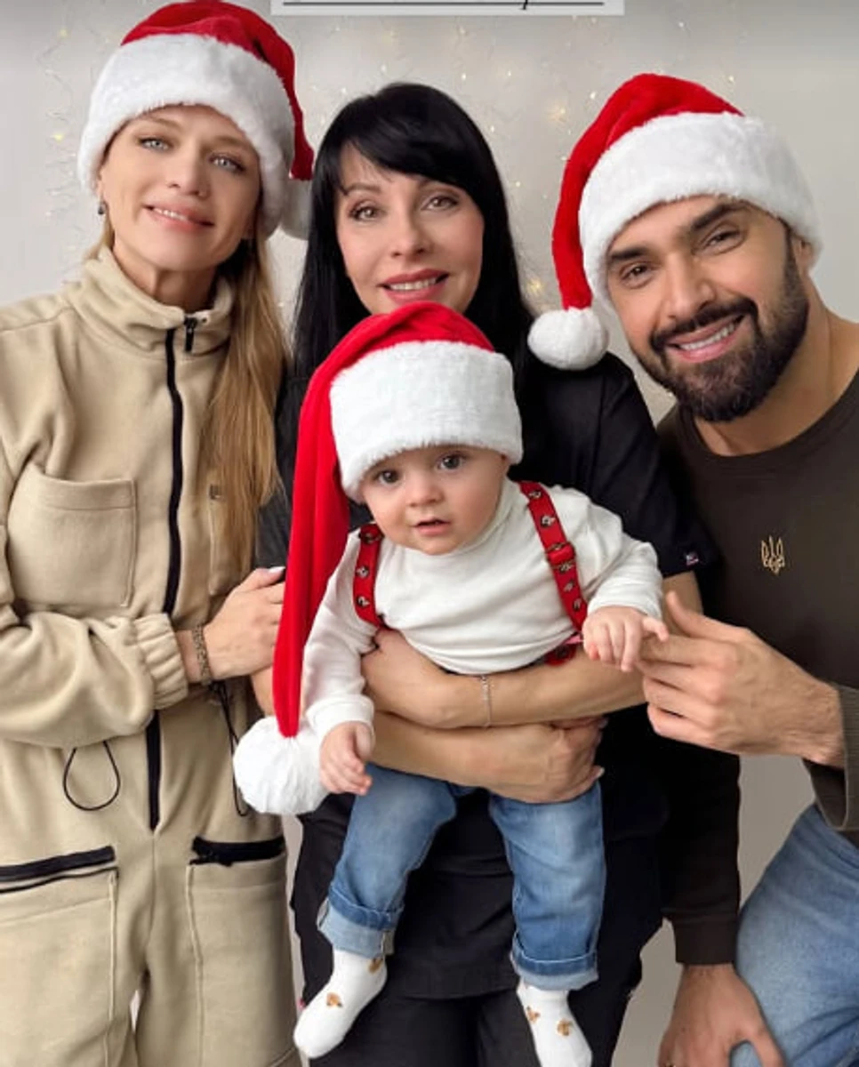 Віталій Козловський з дружиною та сином