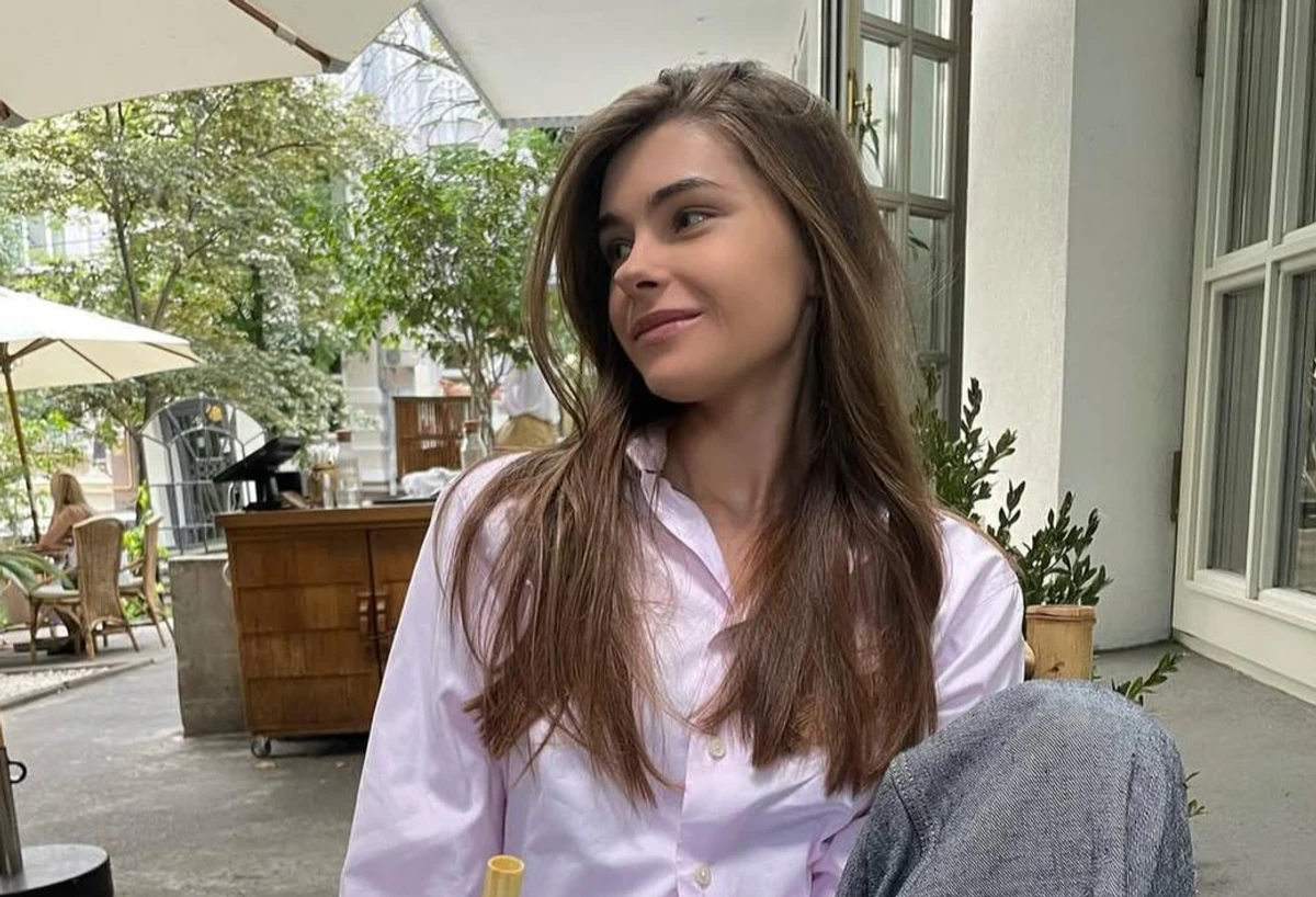 Катерина Остапчук позує для фото