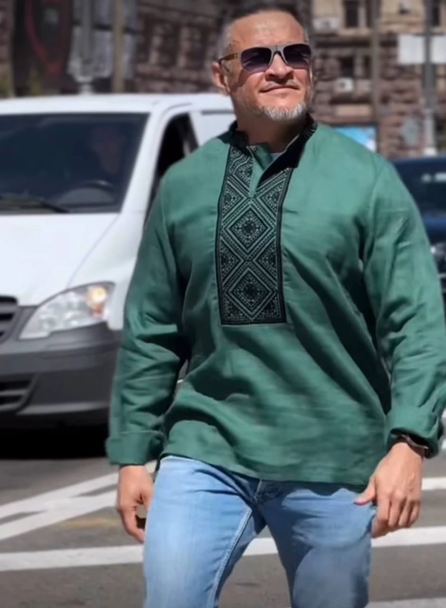 Точно зелений...