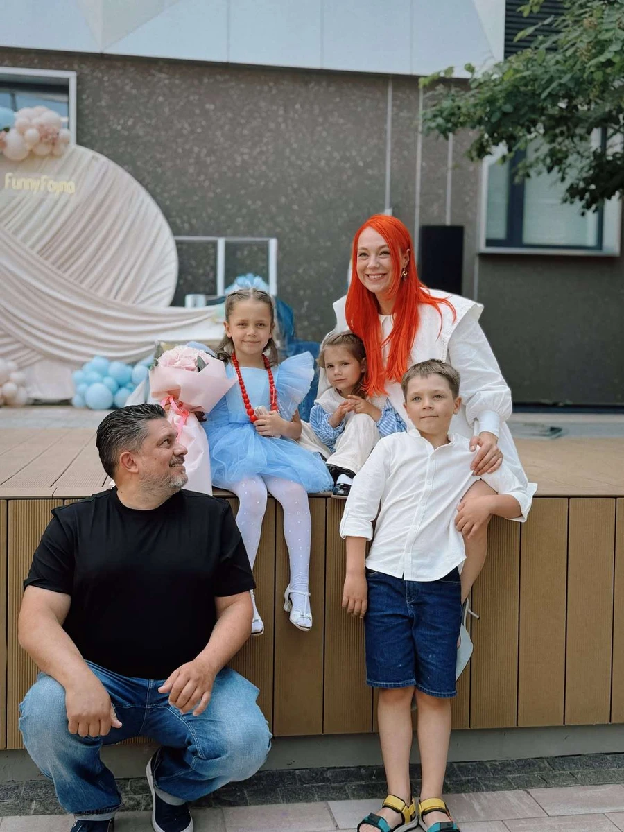 Світлана Тарабарова та її родина