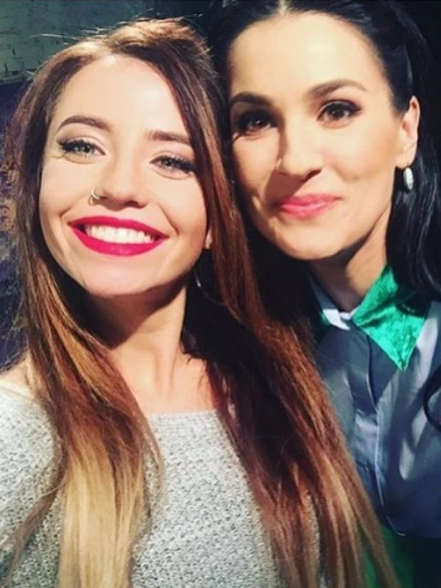 А Надя Дорофєєва 10 років тому ще була частиною гурту Время и Стекло 