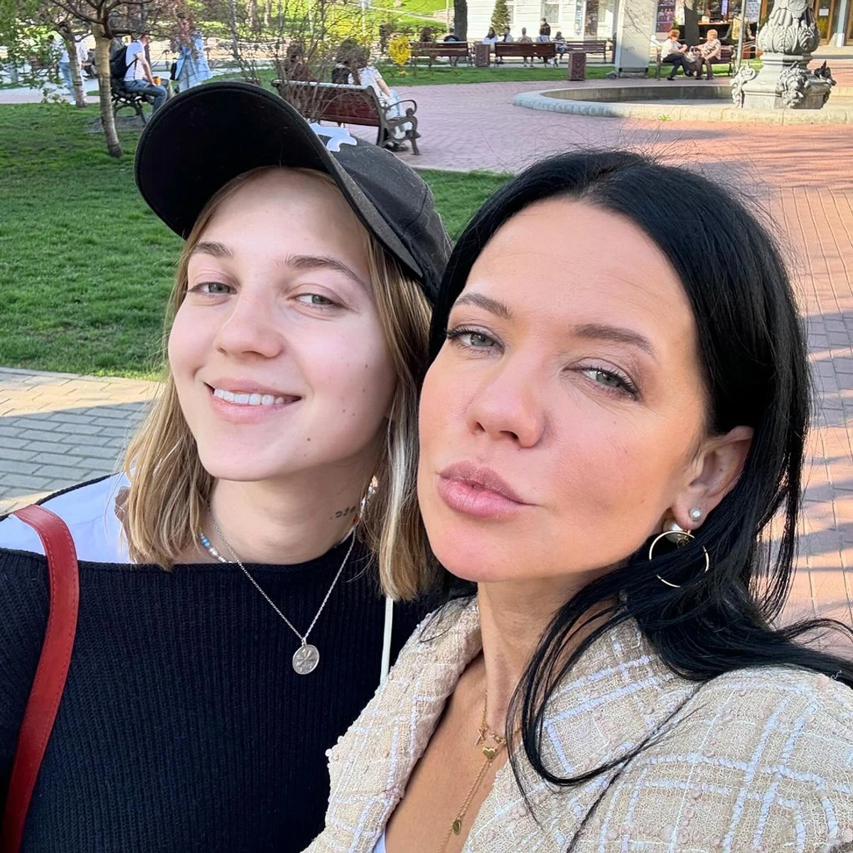 Горова частенько хизується фото з донькою у своїх соцмережах