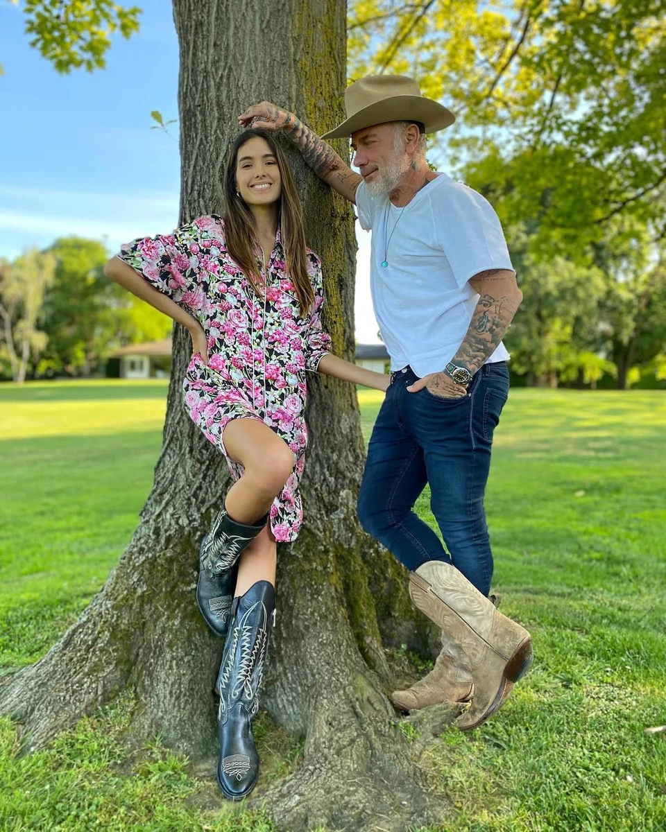 Танцюючий мільйонер наречена