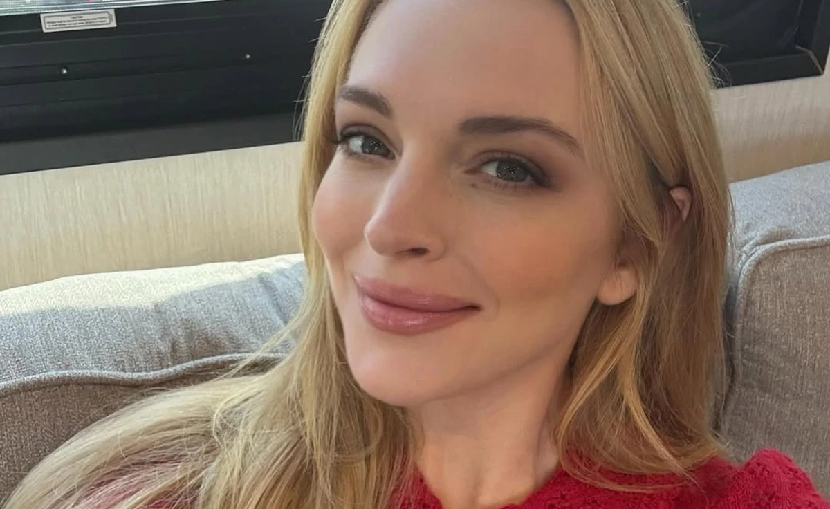 Ліндсей Лохан показала чоловіка і сина на ніжному фото