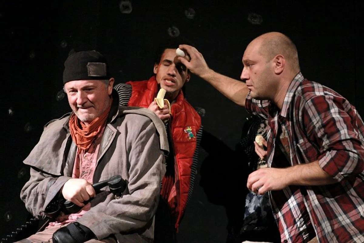 Стас Боклан і Дмитро Суржиков у виставі Однорукий