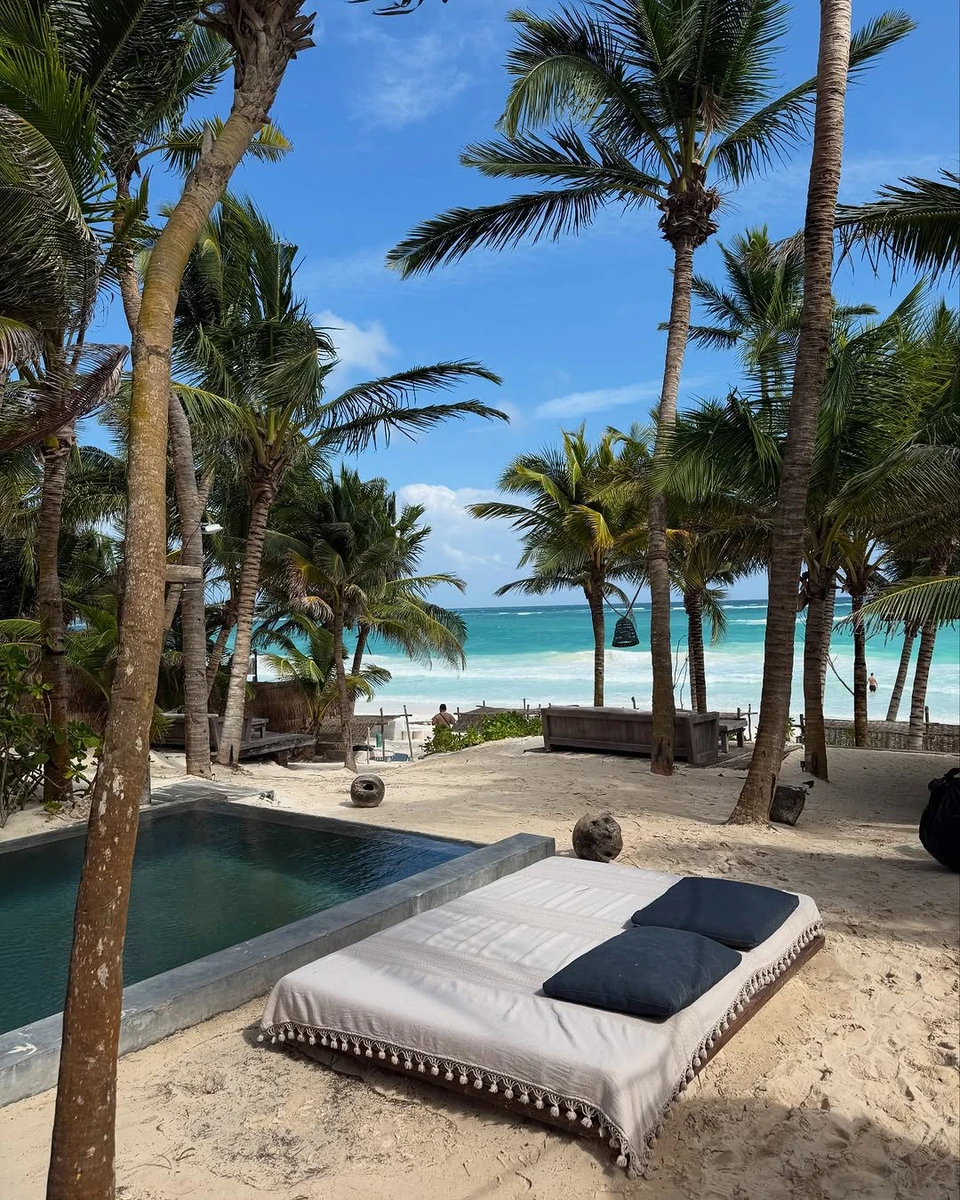 Катя Сільченко показала, як відпочила у теплій країні