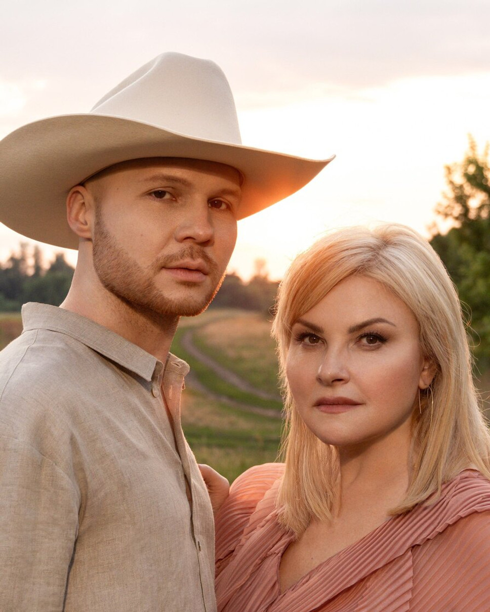 Марія Бурмака та Vlad Darwin випустили щемливий кліп на відомий хіт