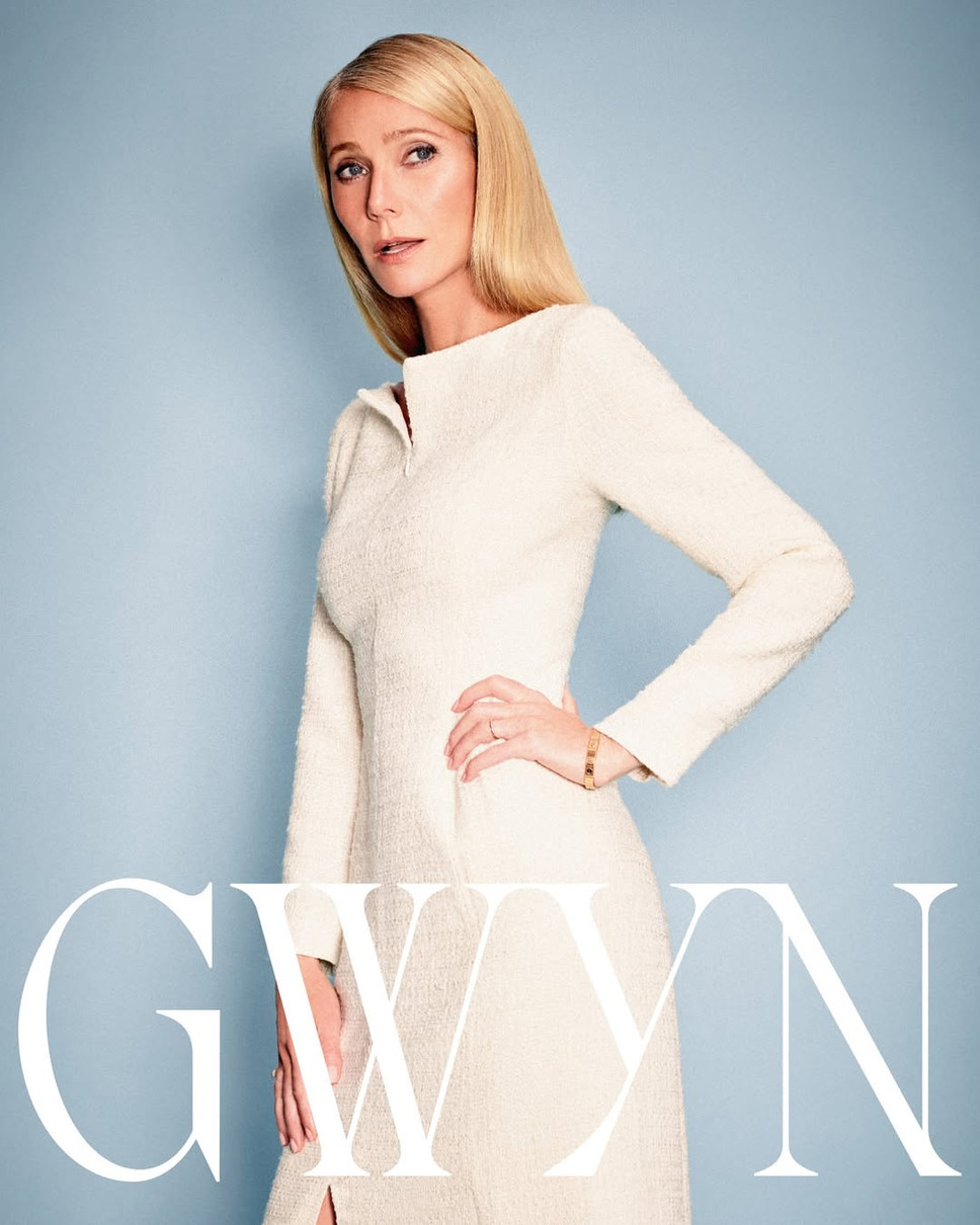 Гвінет Пелтроу попозувала в елегантній сукні свого бренду