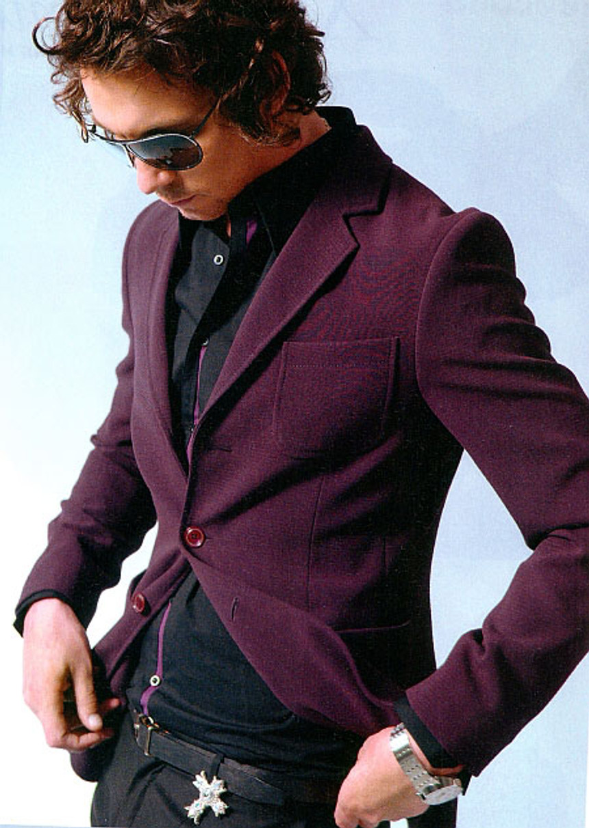 Валерій Харчишин у костюмі