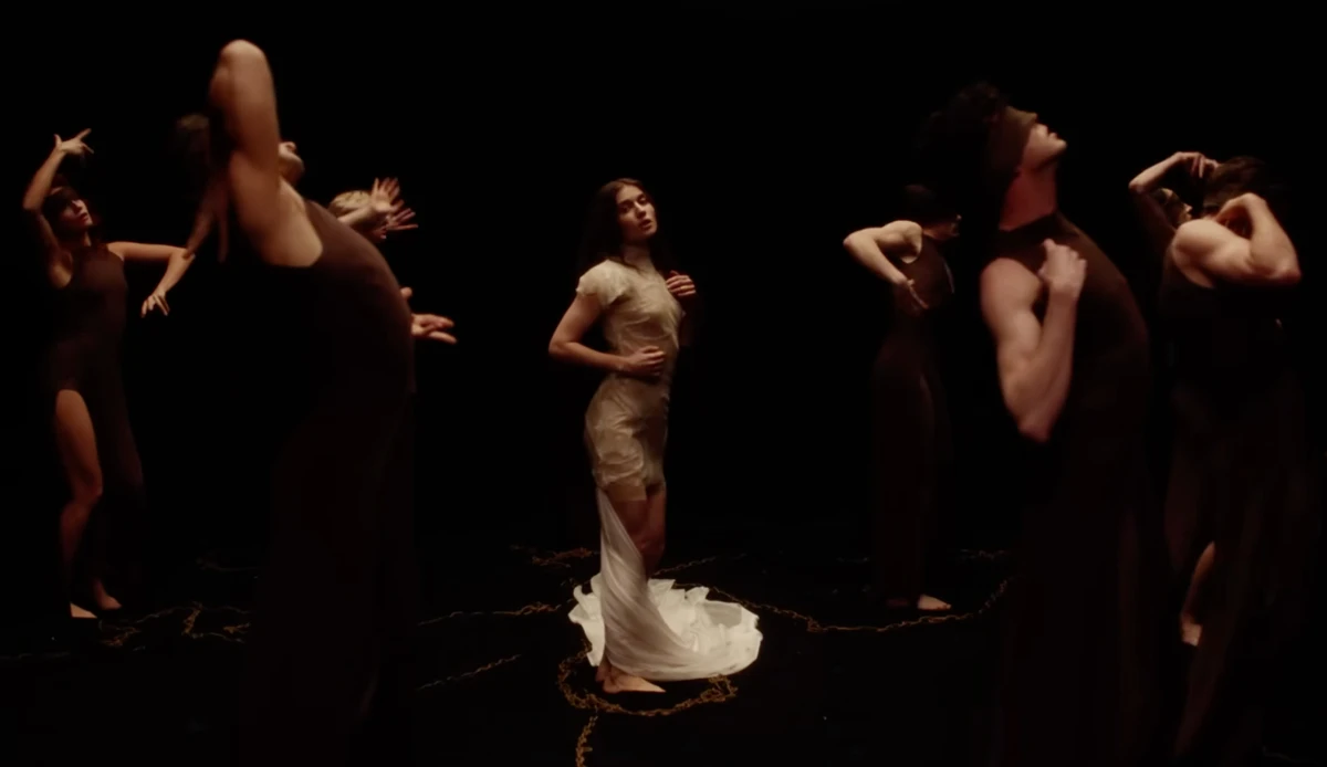 Jerry Heil в незвичному образі заспівала молитву для Євробачення