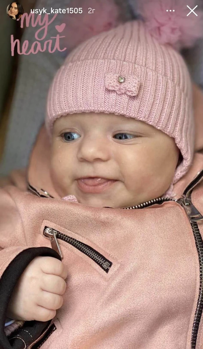 Марійка народилася в Києві 28-го січня. Олександра на пологах не було, але він одразу побачив донечку по відеозв'язку