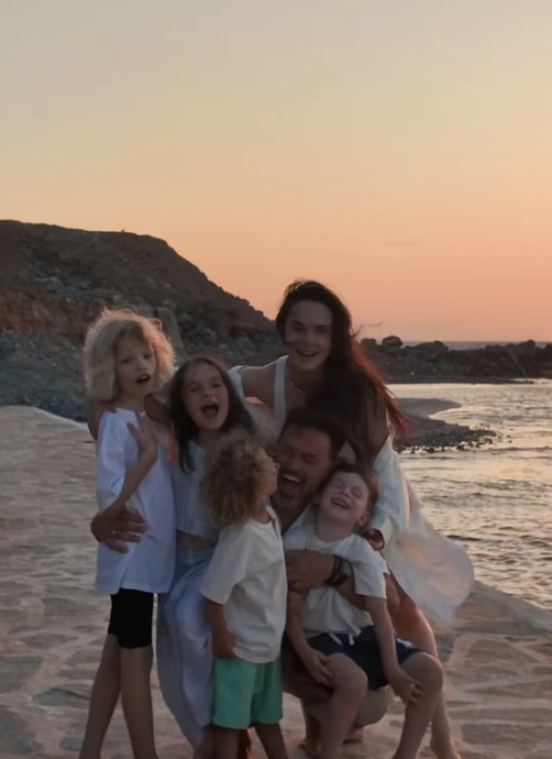 Тімур та Інна Мірошниченко потішили фото з дітьми на пляжі
