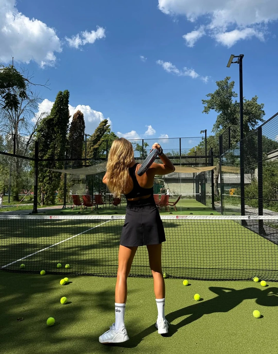 Дар'я Білодід у спортивному міні