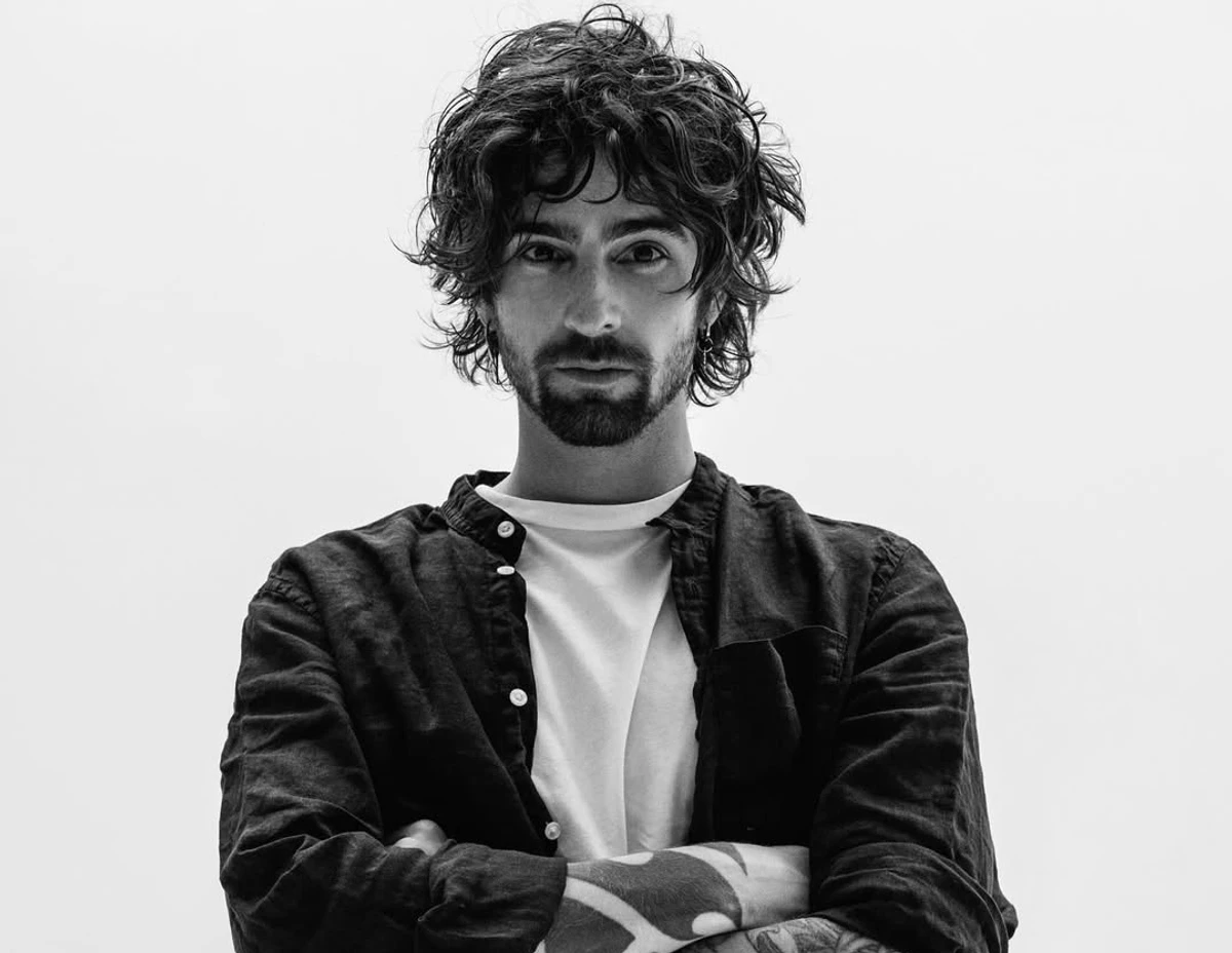 Володимир Дантес попозував для фото