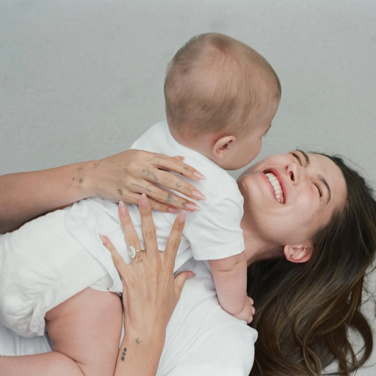 Хейлі Бібер розповіла про милу звичку свого сина