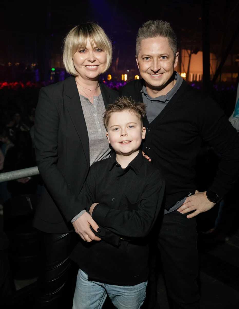 Олександр Педан з дружиною і сином на концерті Дантеса