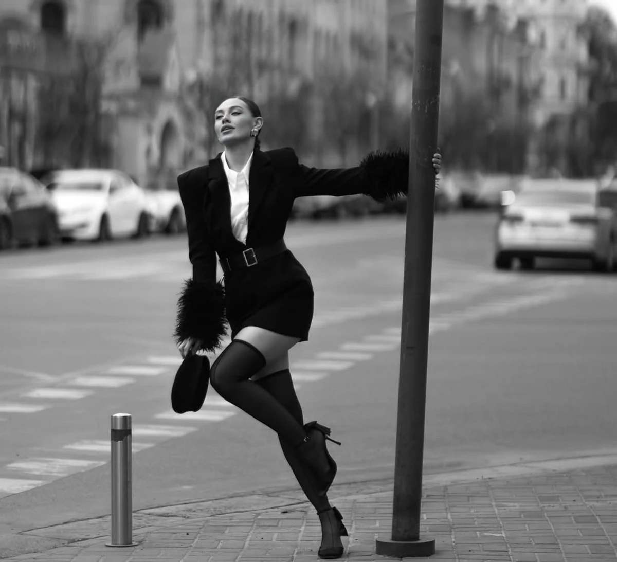 Надін з Холостяка-14 посвітила фігурою у міні